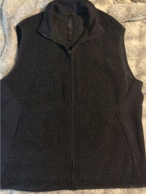 Lululemon Tundra Tech Vest. Size XL
